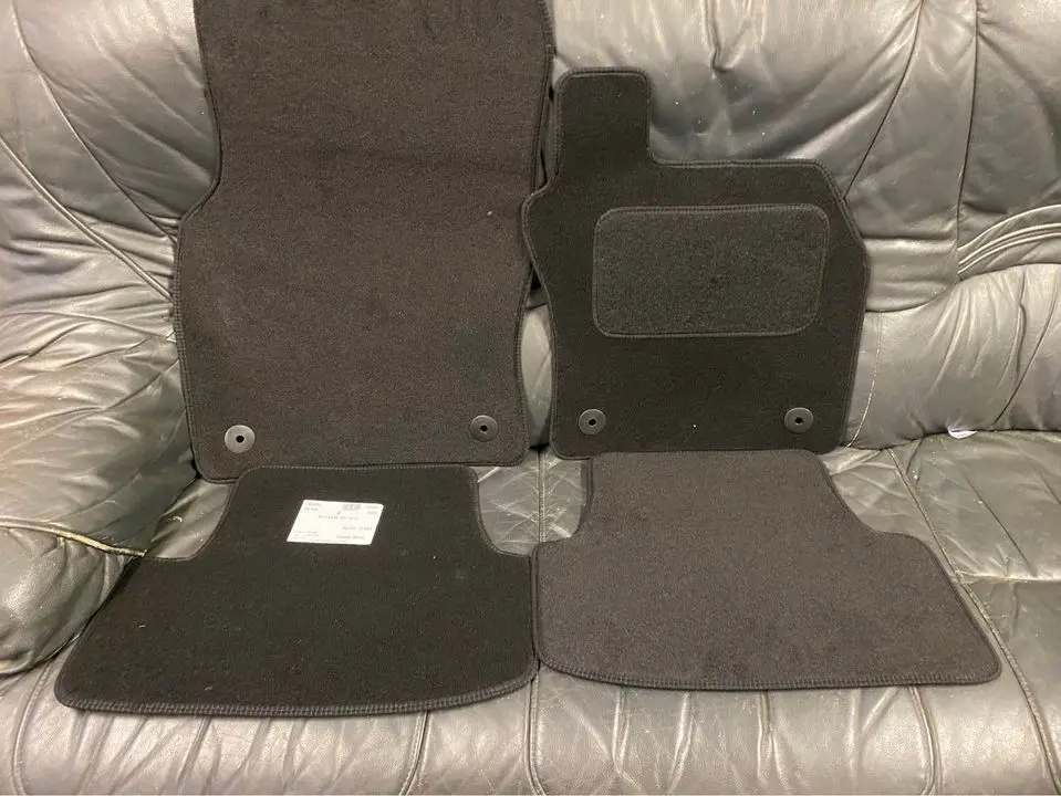 Seat Leon Mk3 2013-2017 Floor Car Mat Set 1