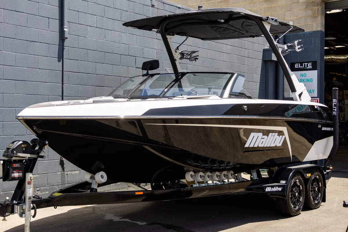 2025 Malibu Wakesetter 20Vtx 1
