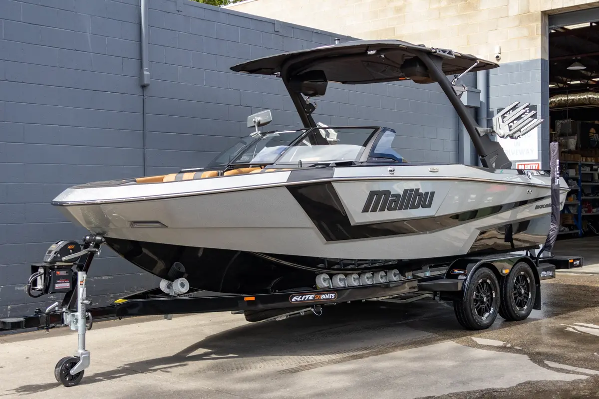 2025 Malibu Wakesetter 21Lx 1