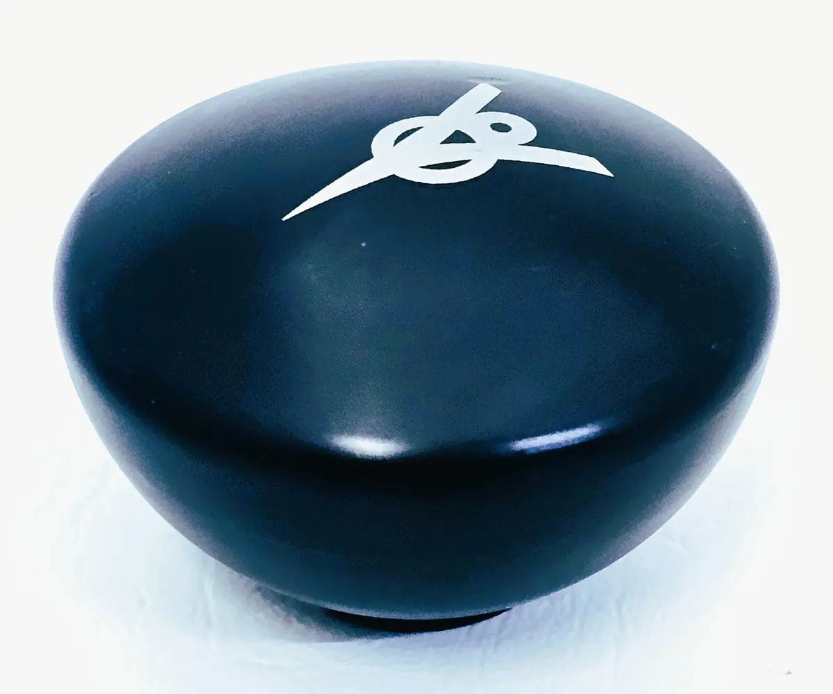 V8 Engraved Shift Knob - Black 1