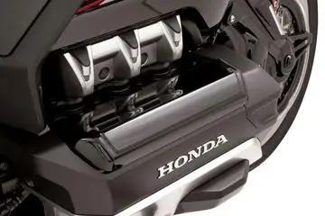 2018 Goldwing Valve Cover Accents 1