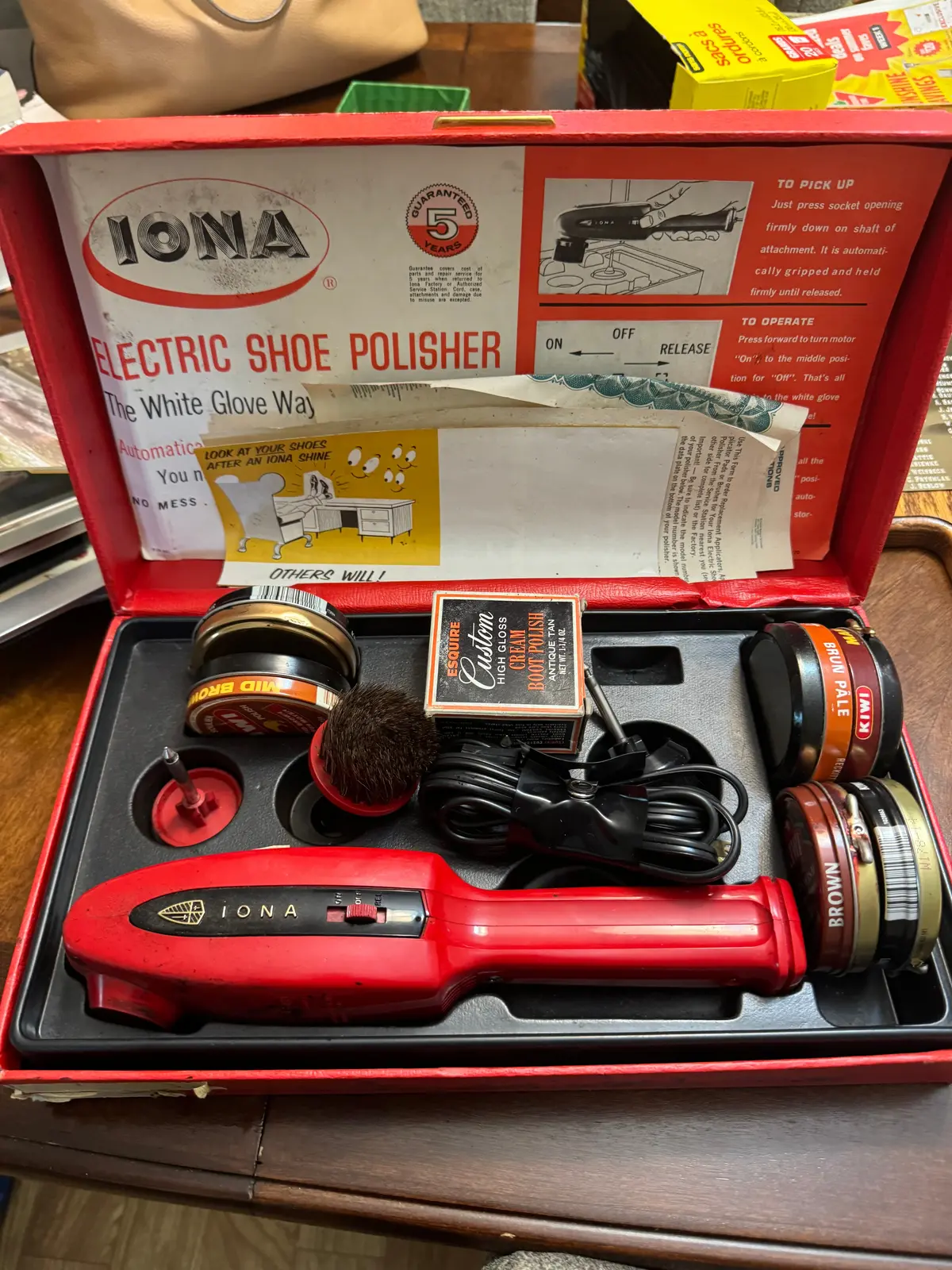Iona Shoe Shine 1