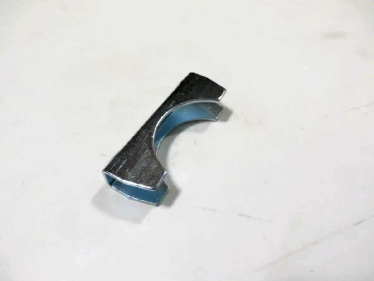 Clamp Bracket 1.75" U-Style Zinc 1