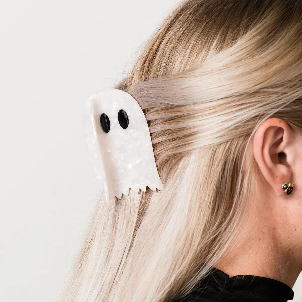 Ghost Hair Claw 1