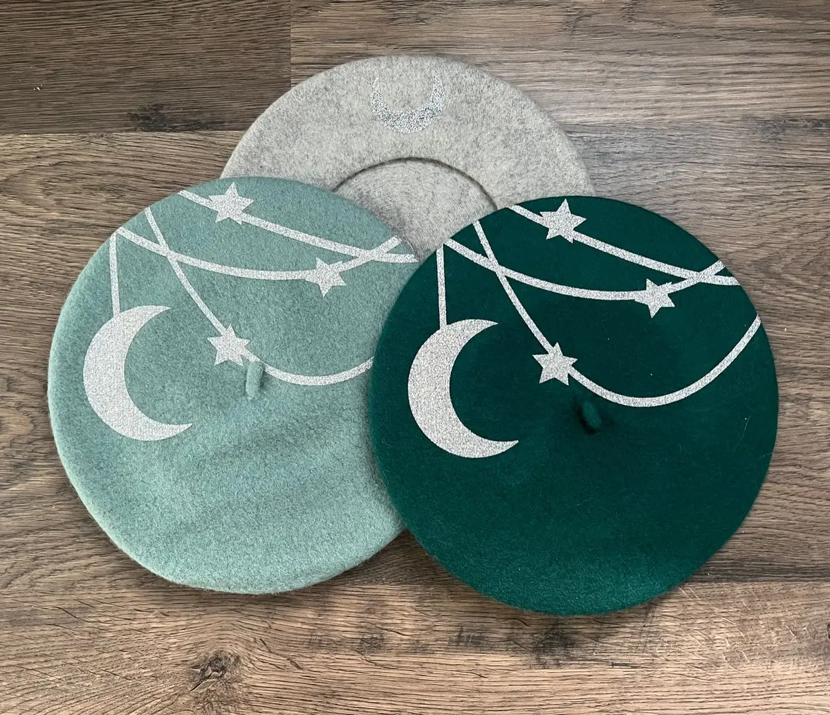 Vegan Felt Beret - Silver - Hanging Moon And Stars 1