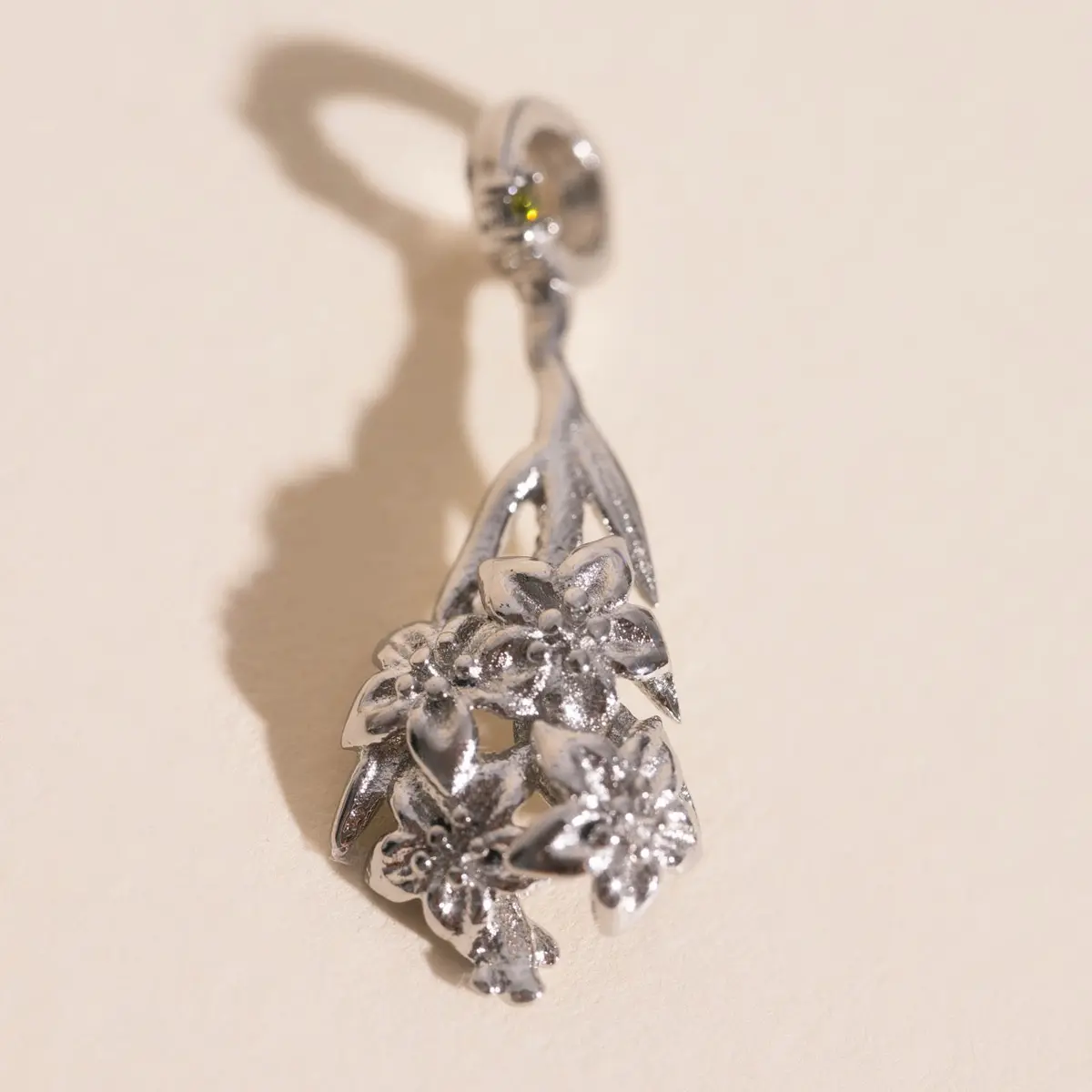 August Gladiolus Birth Flower Necklace Charm 2