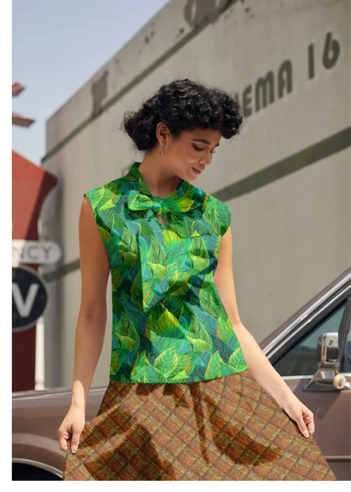 Vintage Style Bow Top In Leaves Print 1