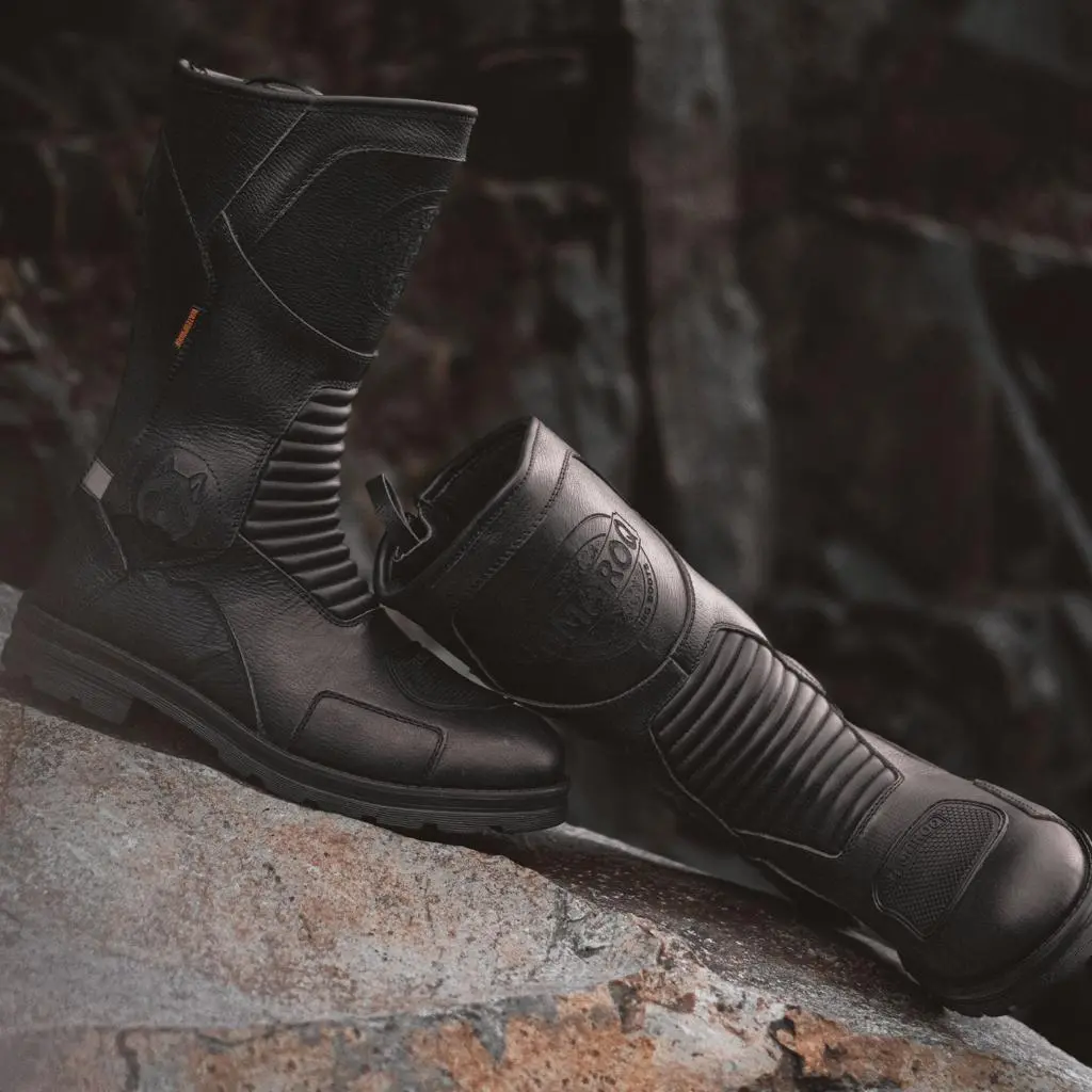 Amaroq Valiant Full Size Boots 1