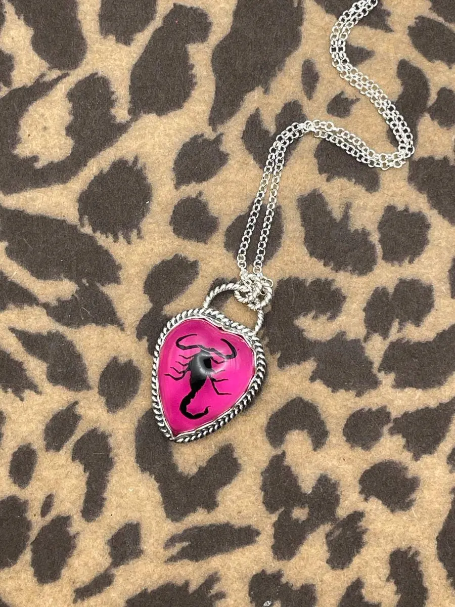 Winona - Real Black Scorpion In Hot Pink Resin Heart Pendant 1