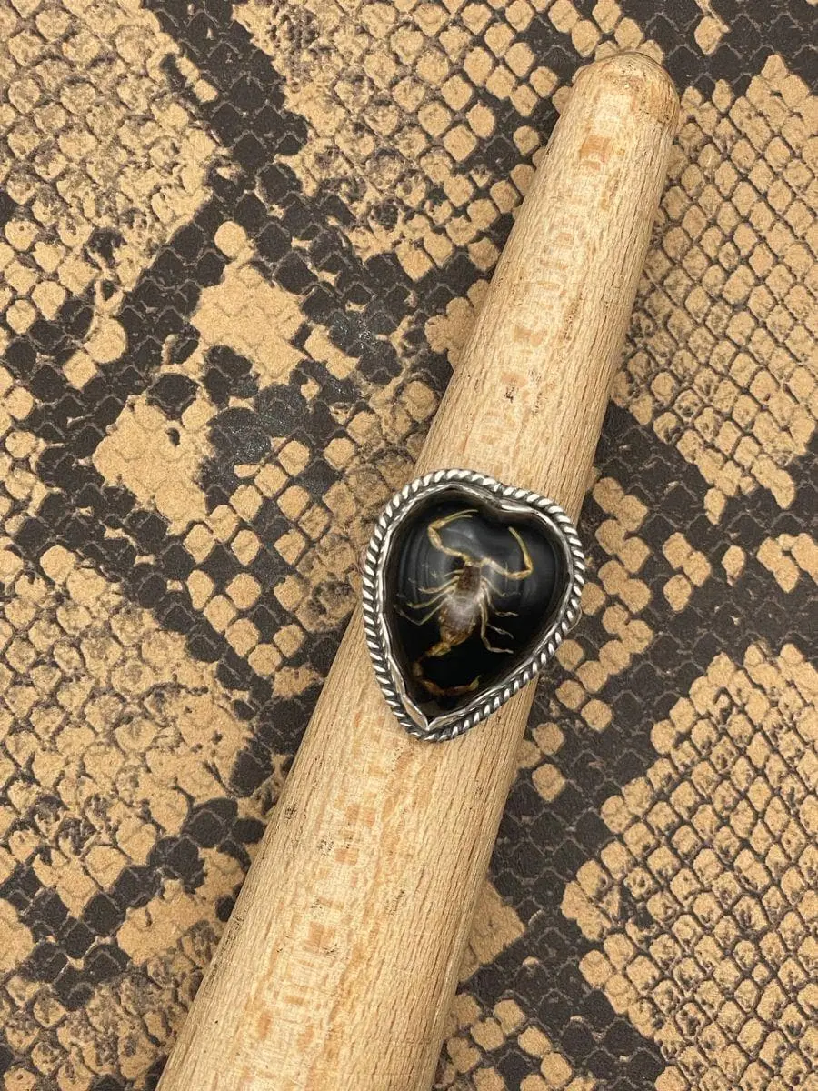 Warner - Golden Scorpion In Black Resin Heart Ring 1