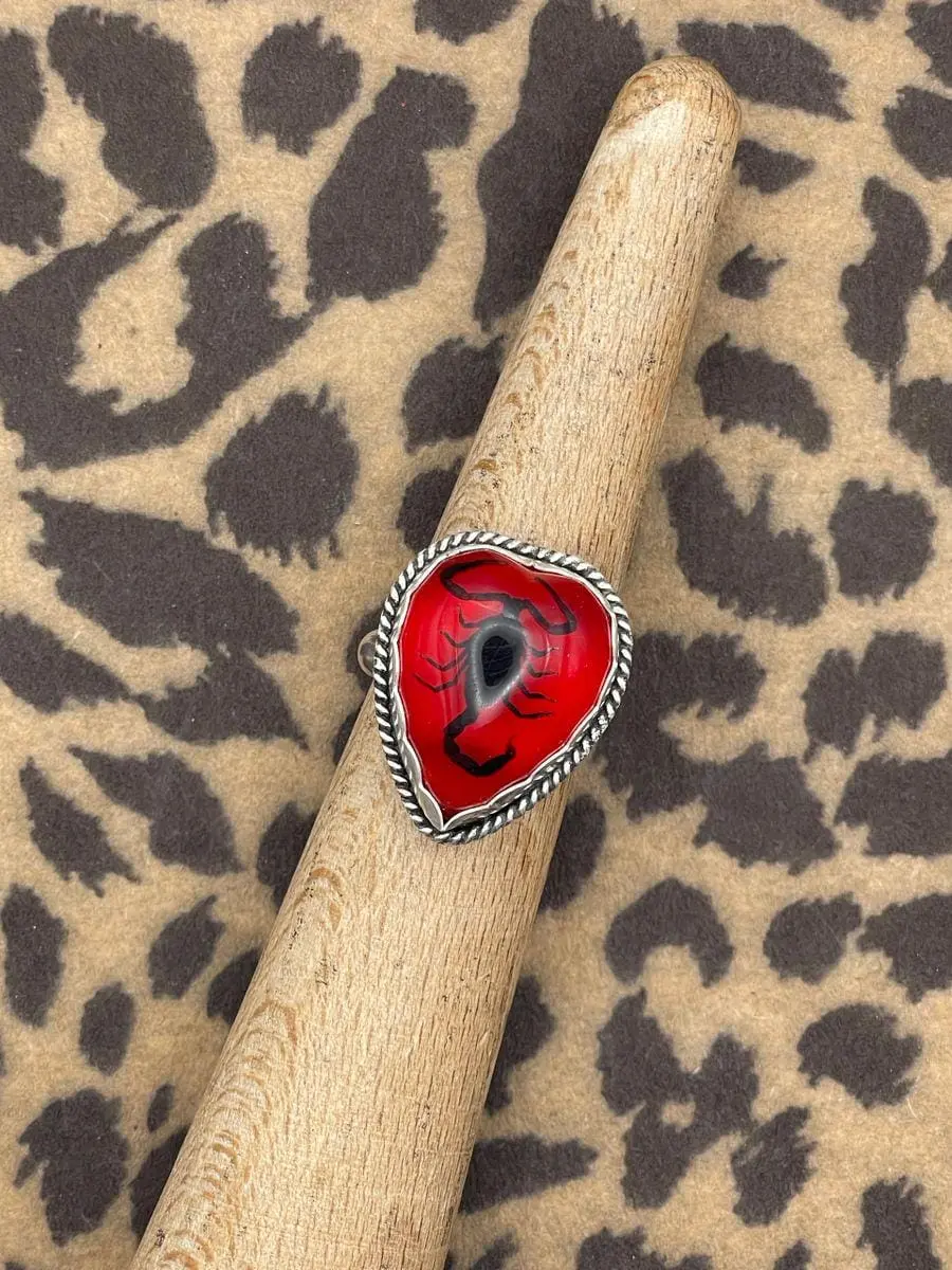 Welch - Black Scorpion In Red Resin Heart Ring 1
