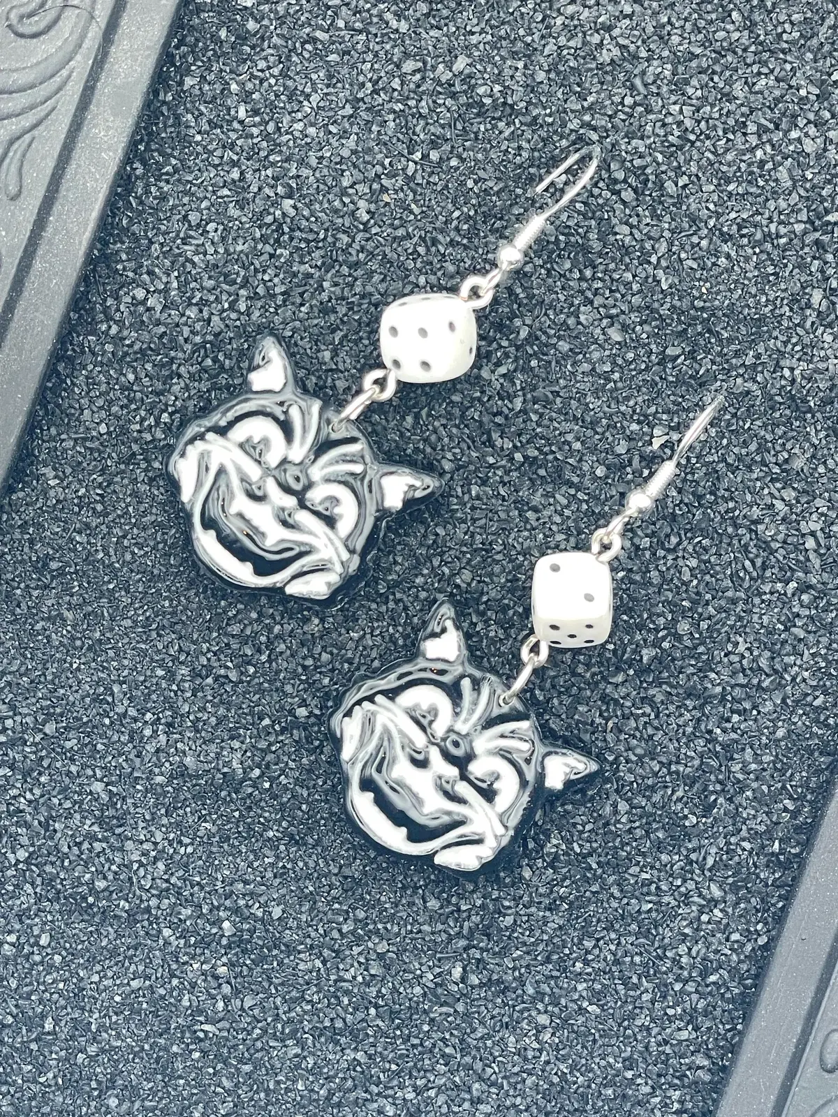 Cat Lover - Retro Kitty With White Dice Earrings: Hand-Painted Polymer Clay 1