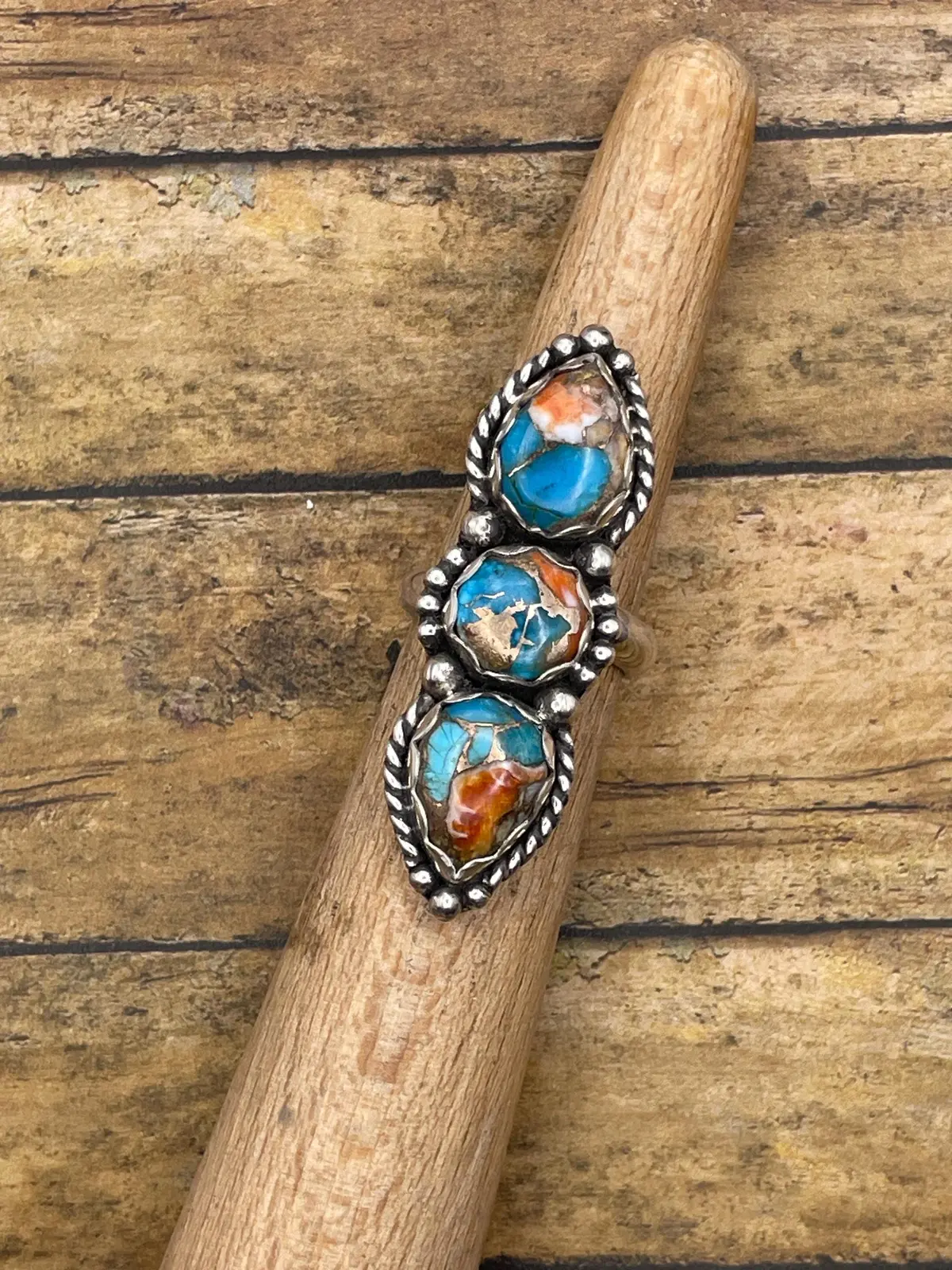 Carmen - Spiny Oyster Turquoise Triple Stone Ring 1