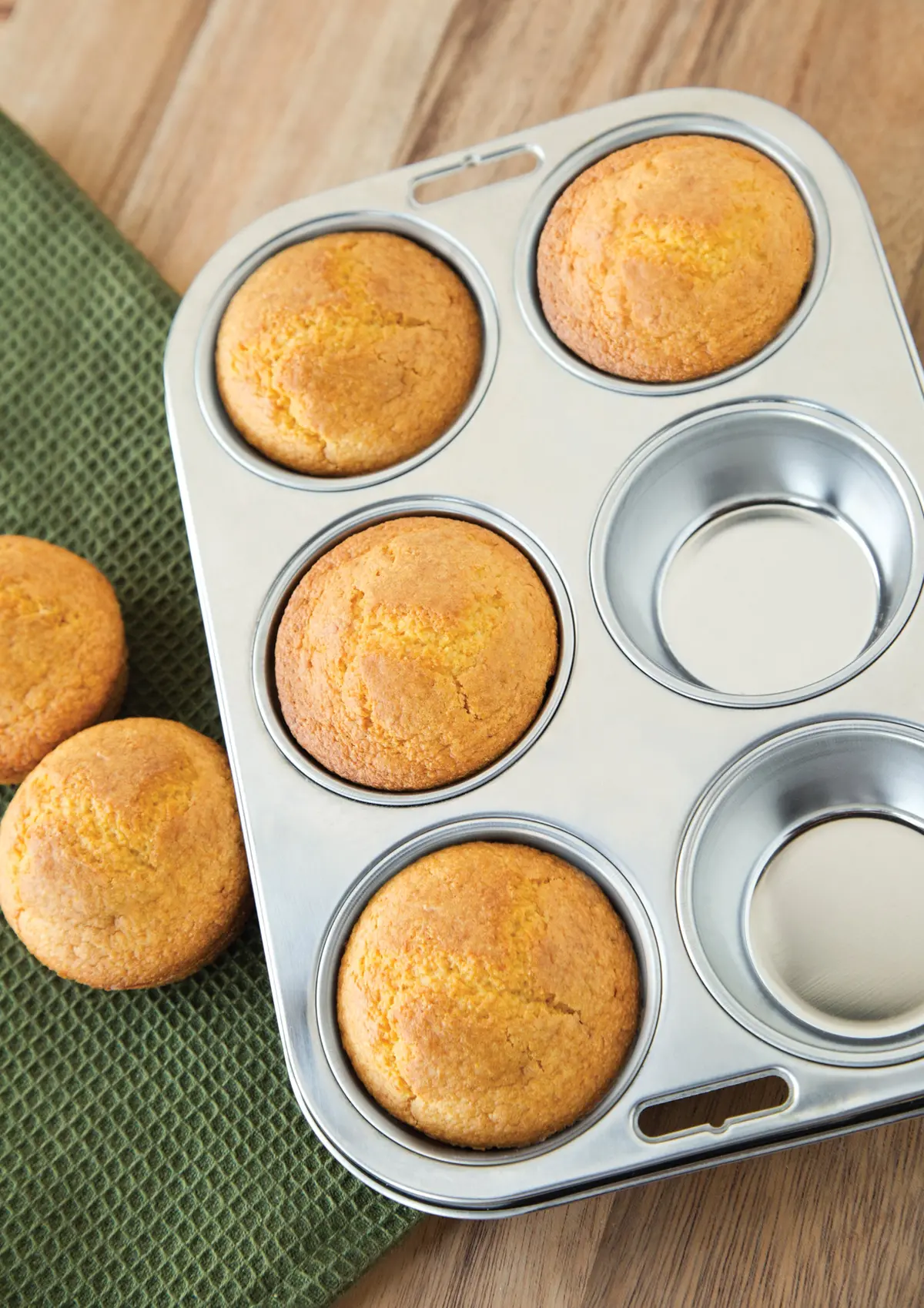 Stainless Steel Muffin Pan   6 Cup Regular Size  10.5" X 7.25" X 1.25" 1