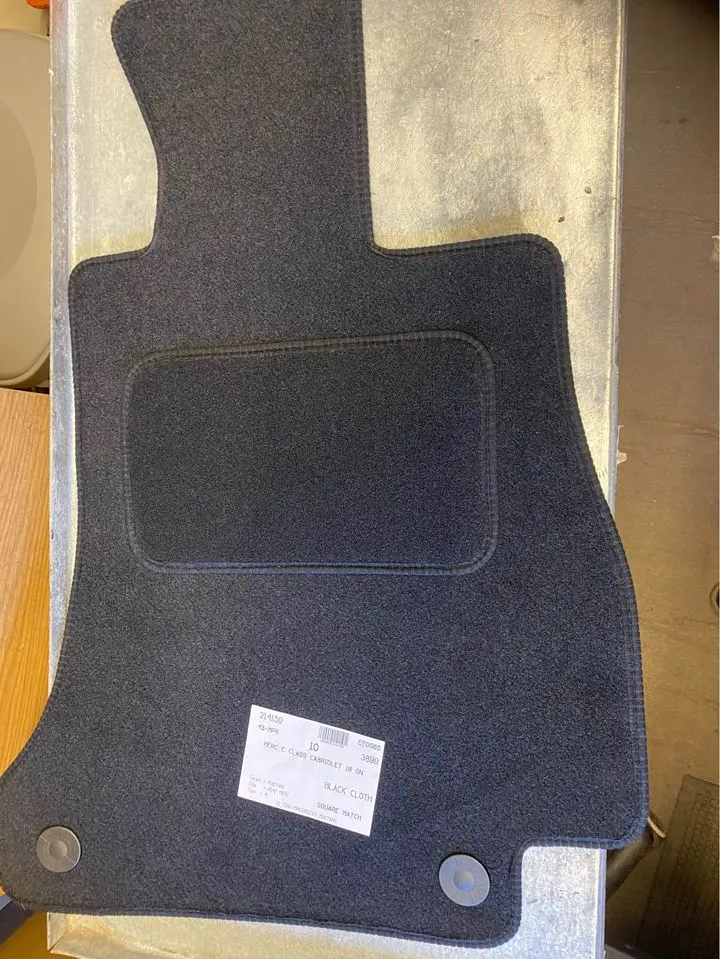 Mercedes C Class Cabriolet Tailored Floor Mat 1