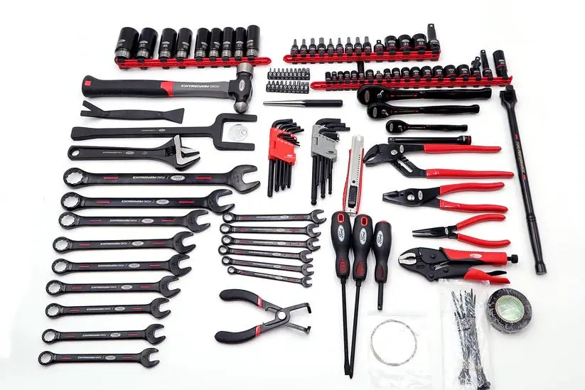 Motley Industries 122Pc Ford Performance Tool Kit 1