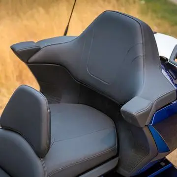 2018 Gl1800 Oem Passenger Armrests 1