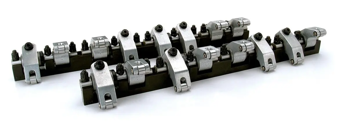 Comp Cams Aluminum Shaft-Mount Rocker Arms – 1.5 Ratio, Self-Aligning (1502Cpg) 1